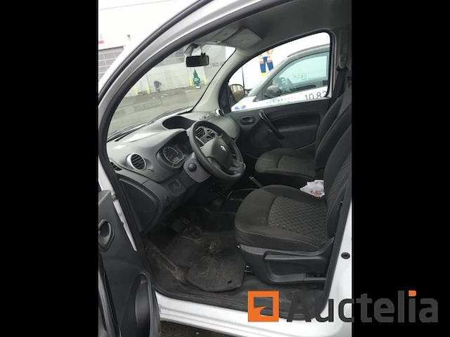 Ref:69689 - renault fw elektrische pick-up auto (ongeval) - afbeelding 5 van  37