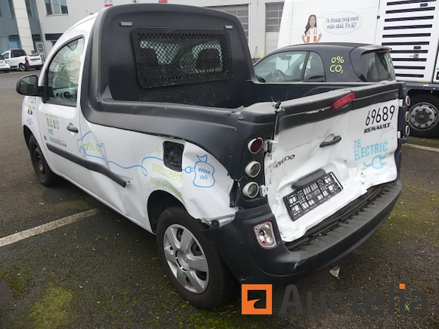 Ref:69689 - renault fw elektrische pick-up auto (ongeval) - afbeelding 1 van  37