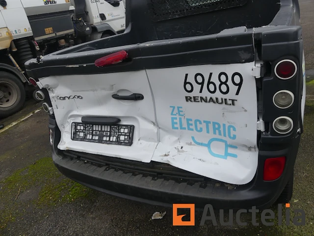 Ref:69689 - renault fw elektrische pick-up auto (ongeval) - afbeelding 31 van  37