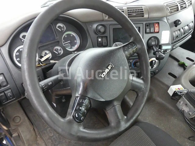 Ref:7604 - daf fascf 85 container vrachtwagen (2012-513.421 km) - afbeelding 4 van  48