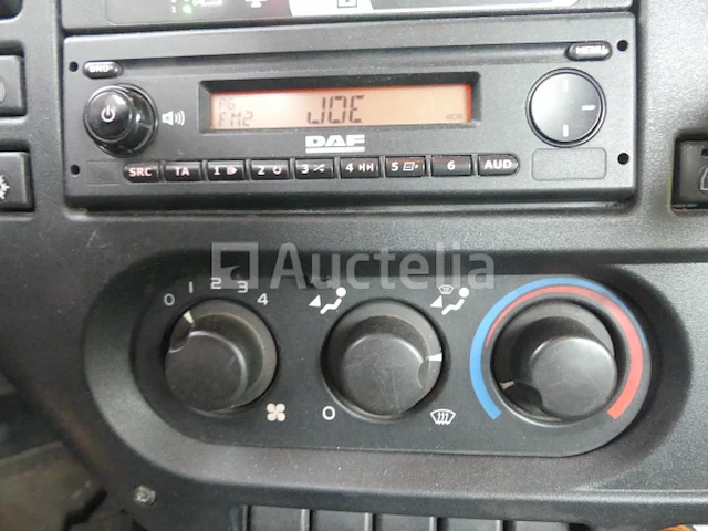 Ref:7604 - daf fascf 85 container vrachtwagen (2012-513.421 km) - afbeelding 8 van  48