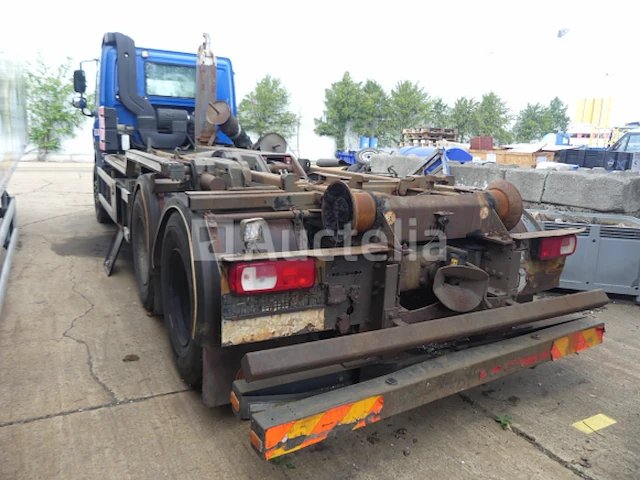 Ref:7604 - daf fascf 85 container vrachtwagen (2012-513.421 km) - afbeelding 44 van  48