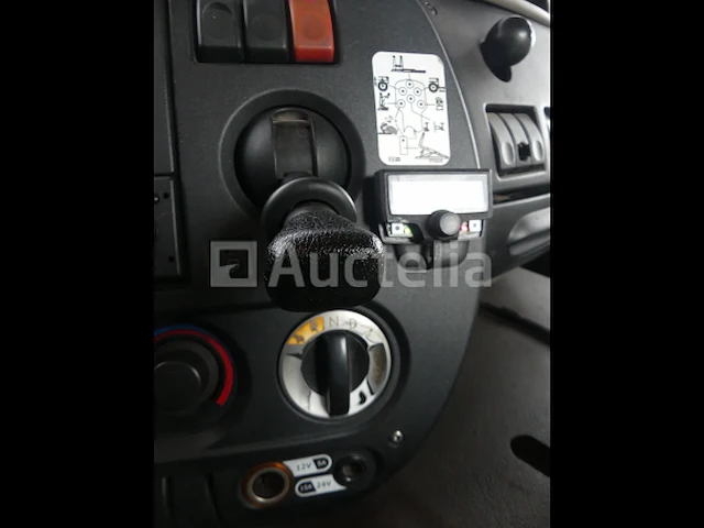 Ref:7604 - daf fascf 85 container vrachtwagen (2012-513.421 km) - afbeelding 45 van  48