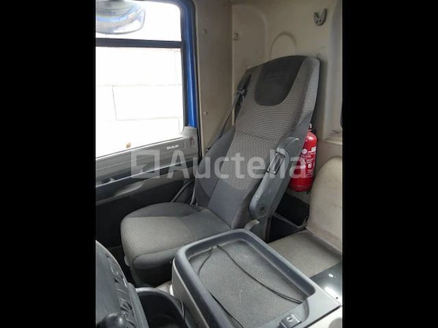 Ref:7608 - daf fascf 85 container vrachtwagen - afbeelding 2 van  47