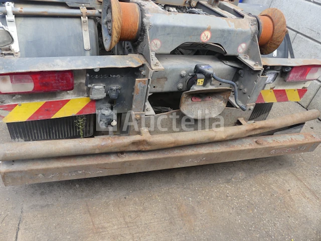 Ref:7608 - daf fascf 85 container vrachtwagen - afbeelding 16 van  47