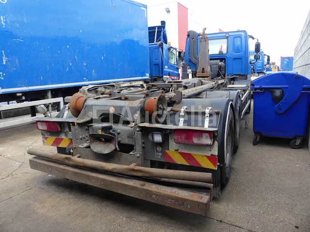 Ref:7608 - daf fascf 85 container vrachtwagen - afbeelding 44 van  47