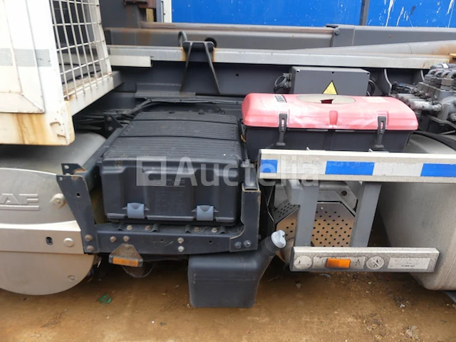 Ref:7613 - daf fancf 75 container vrachtwagen (2012-387.577 km) - afbeelding 13 van  48