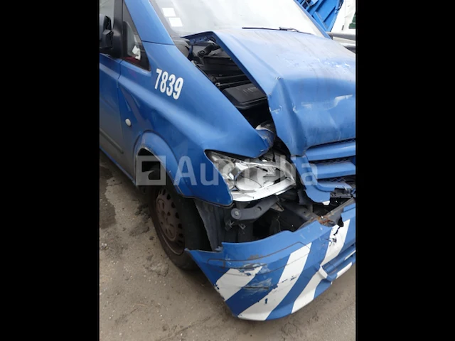 Ref:7839 - mercedes-benz beschadigde auto - afbeelding 6 van  34