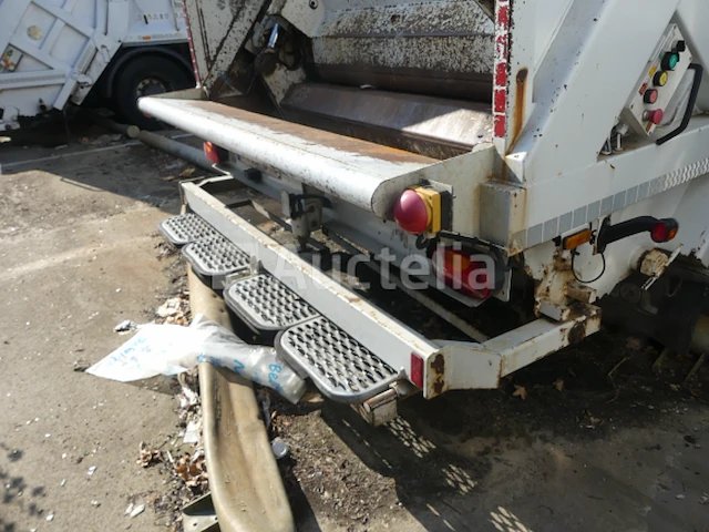 Ref:8443 - renault access vuilniswagen (2013-128.985 km) - afbeelding 4 van  37