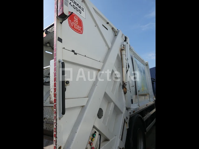 Ref:8443 - renault access vuilniswagen (2013-128.985 km) - afbeelding 8 van  37