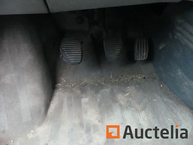 Ref:9 - auto peugeot expert (2005-172.873 km) - afbeelding 2 van  29