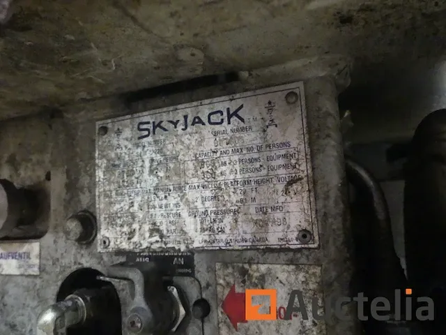 Ref:9 (4980-021) - schaarhoogwerker skyjack sj iii 3220 - afbeelding 4 van  12
