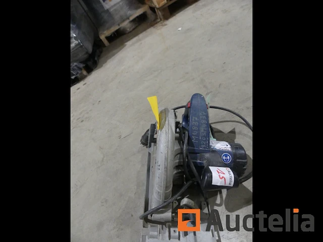 Ref:9203003-451 - bosch gks85 draagbare cirkelzaag - afbeelding 1 van  5