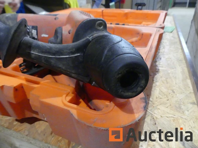 Ref:9802007-132 - spit 353 versnipperaar - ref : 7502-237 - afbeelding 1 van  4