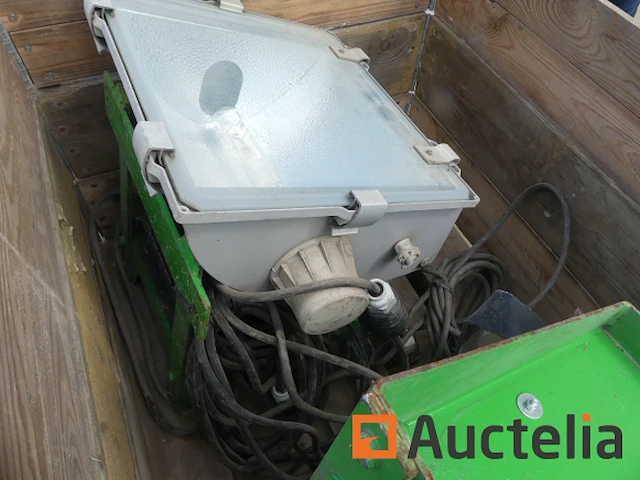 Ref:9848035 - 2 bouwplaatslampen met 400w lamp - ref : 7502-341 - afbeelding 1 van  5