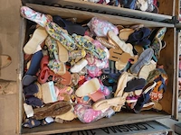 Ref:box 8 - 200 paren schoenen/diverse ruimte - afbeelding 1 van  10