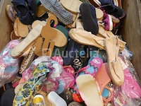 Ref:box 8 - 200 paren schoenen/diverse ruimte - afbeelding 3 van  10