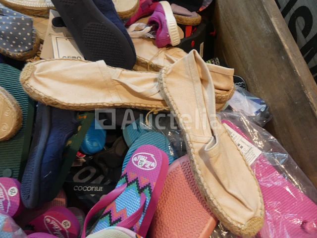 Ref:box 8 - 200 paren schoenen/diverse ruimte - afbeelding 7 van  10