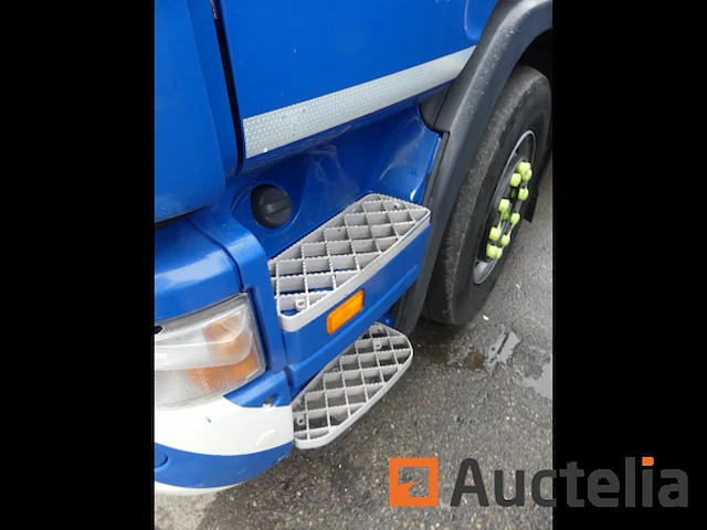 Ref:bz-rd-89 - containervrachtwagen met kraan scania p360 b 8x2/*6 (2011-759.907 km) - afbeelding 22 van  57