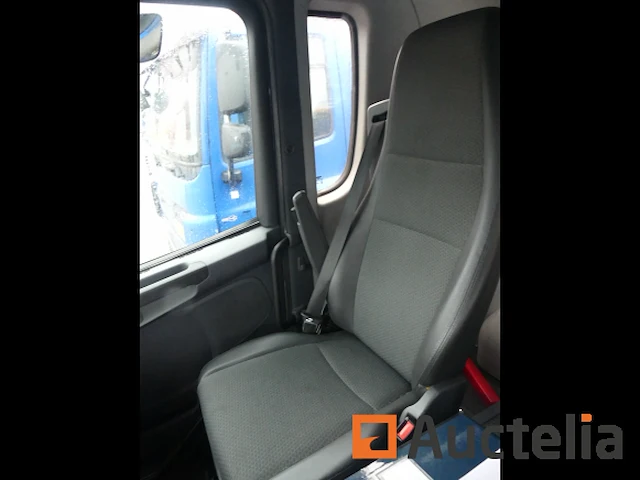 Ref:bz-rd-89 - containervrachtwagen met kraan scania p360 b 8x2/*6 (2011-759.907 km) - afbeelding 32 van  57