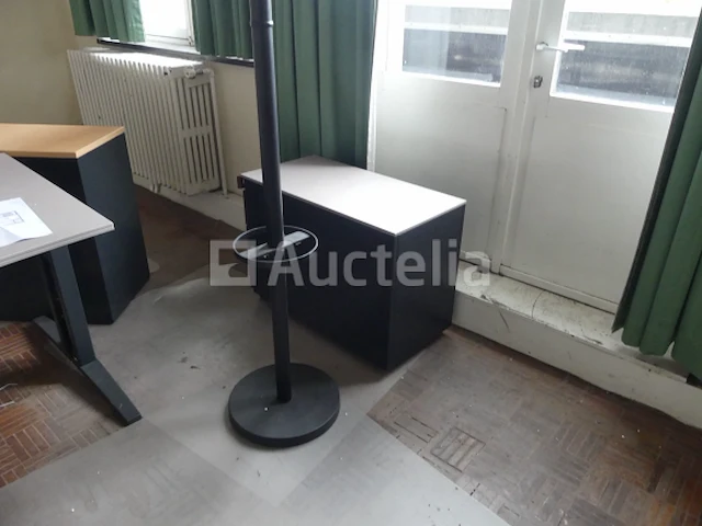Ref:c028 - kantoormeubilair - afbeelding 11 van  19