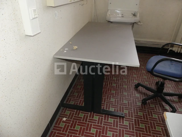 Ref:c032 - kantoormeubilair - afbeelding 2 van  9