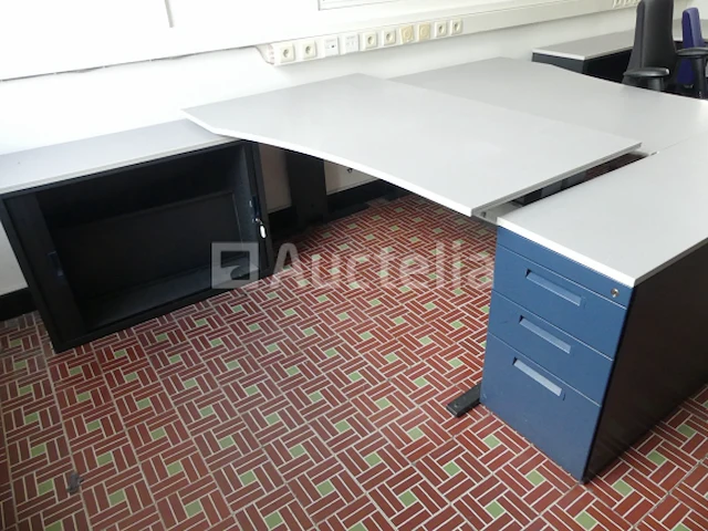 Ref:c034 - kantoormeubilair - afbeelding 2 van  12