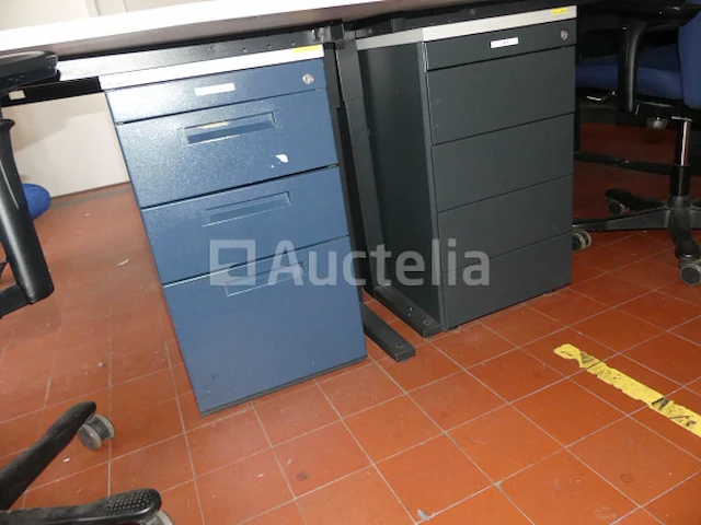 Ref:c045 - kantoormeubilair - afbeelding 2 van  15