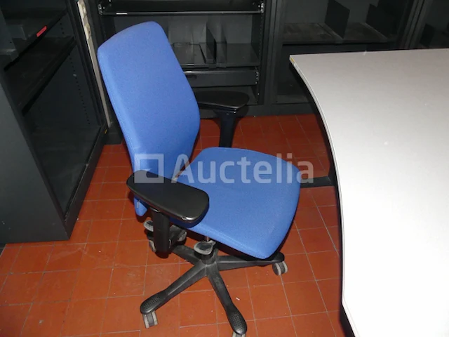 Ref:c045 - kantoormeubilair - afbeelding 7 van  15