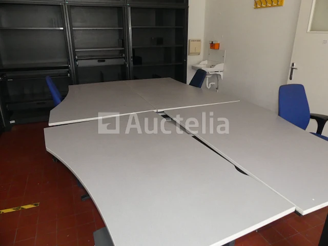 Ref:c045 - kantoormeubilair - afbeelding 14 van  15