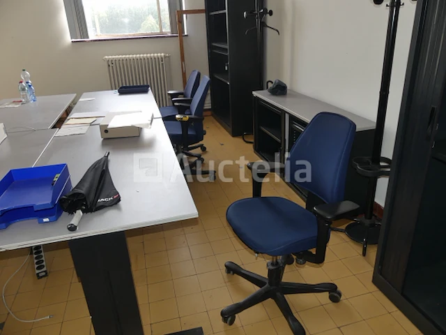 Ref:c072-c073 - kantoormeubilair - afbeelding 3 van  22