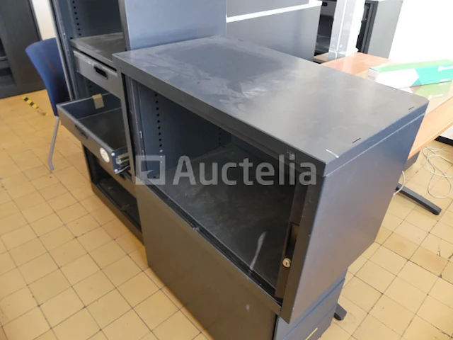 Ref:c075 - kantoormeubilair - afbeelding 2 van  30