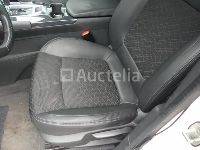 Ref:c20639 - peugeot 3008 auto (2015-237.408 km) (vin: vf30u5gztfs219665) - afbeelding 5 van  30