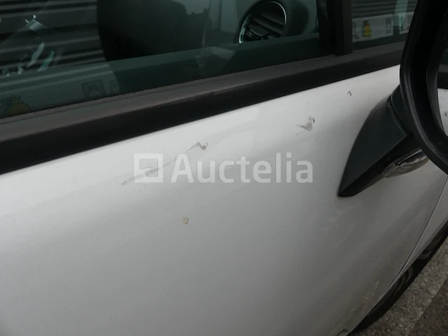 Ref:c20639 - peugeot 3008 auto (2015-237.408 km) (vin: vf30u5gztfs219665) - afbeelding 24 van  30