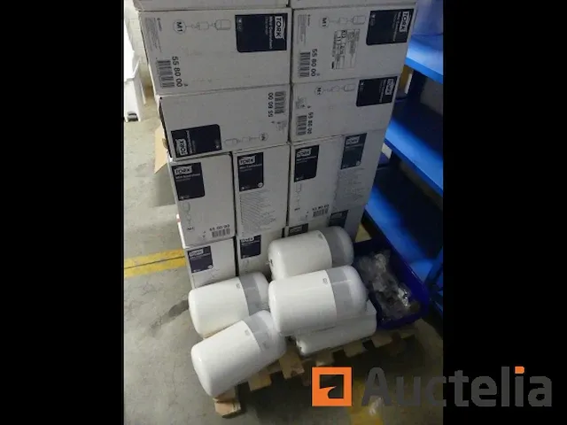 Ref:d-111a - verkoopautomaat van zeep en papier - afbeelding 2 van  10
