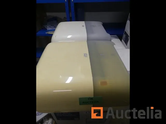 Ref:d-111a - verkoopautomaat van zeep en papier - afbeelding 3 van  10