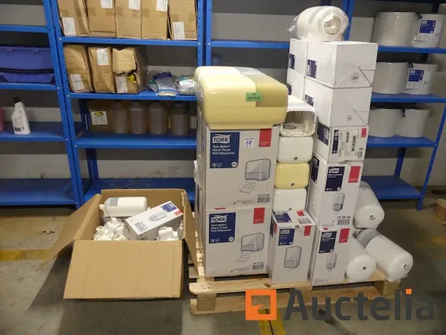 Ref:d-111a - verkoopautomaat van zeep en papier - afbeelding 4 van  10