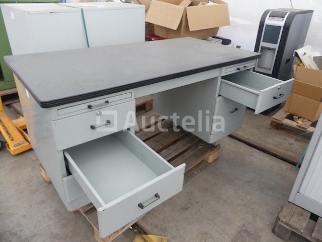 Ref:d1 - metalen bureau - afbeelding 5 van  5