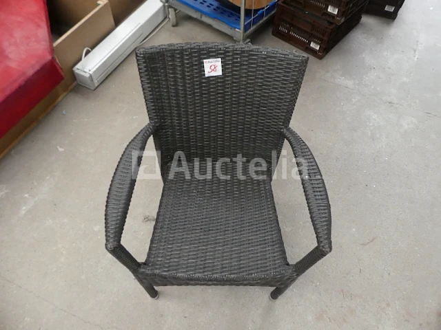 Ref:depot renkin - 10 stoelen met armleuningen in gevlochten riet - afbeelding 2 van  6