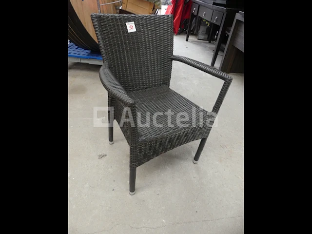Ref:depot renkin - 10 stoelen met armleuningen in gevlochten riet - afbeelding 4 van  6