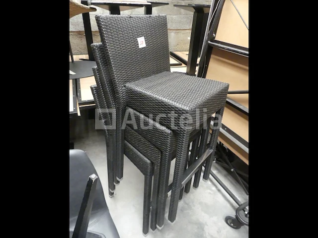 Ref:depot renkin - 12 hoge rieten krukken - afbeelding 3 van  6