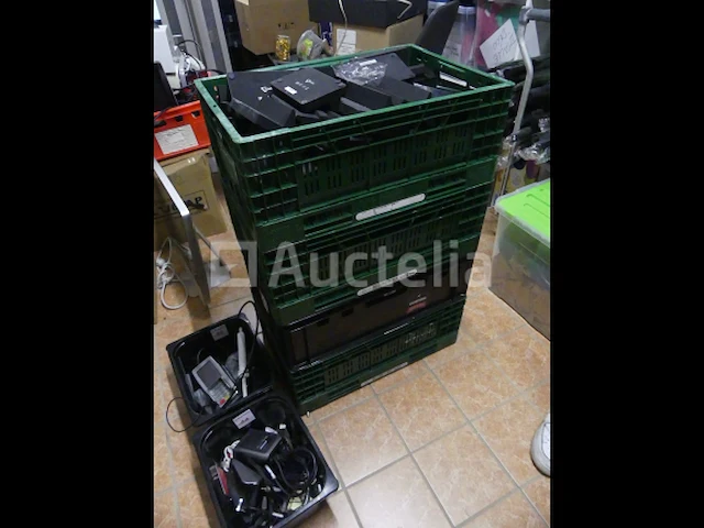 Ref:depot rue renkin - computerapparatuur; tablets met oplader - afbeelding 8 van  19