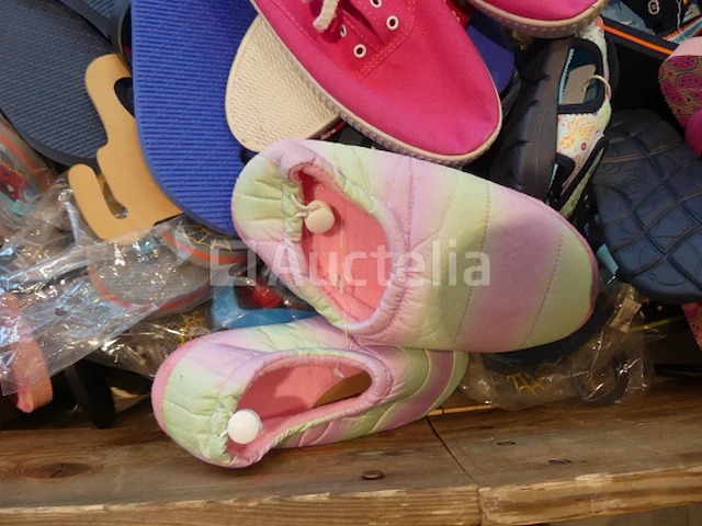 Ref:doos 10 - 200 paren pantoffels/diverse schuine strepen - afbeelding 7 van  11