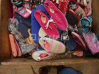 Ref:doos 10 - 200 paren pantoffels/diverse schuine strepen - afbeelding 9 van  11