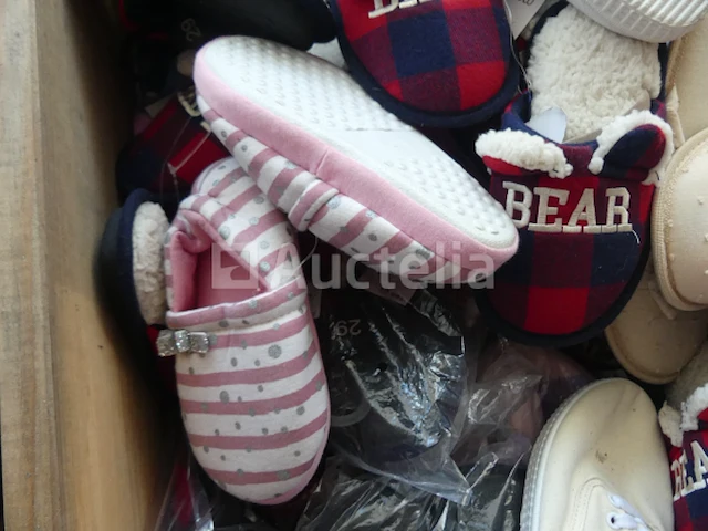 Ref:doos 6 - 200 paren diverse pantoffels - afbeelding 6 van  10