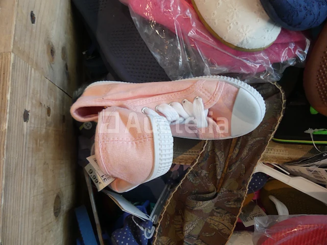 Ref:doos 7 - 200 paar schoenen/pantoffels - afbeelding 5 van  8