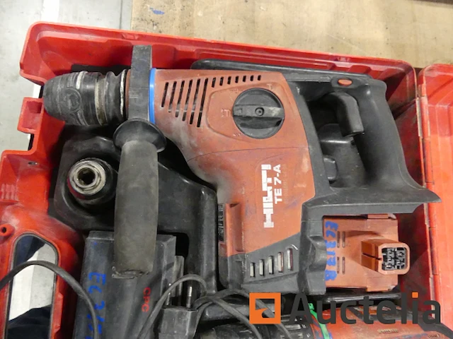 Ref:ec186a/b - 2 boormachines op accu hilti - afbeelding 3 van  7