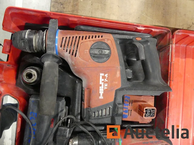 Ref:ec186a/b - 2 boormachines op accu hilti - afbeelding 5 van  7