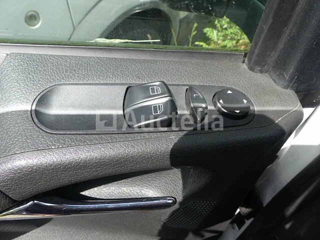Ref:geregistreerd onder: 1-cwz-976 - mercedes-benz vito car - afbeelding 30 van  30