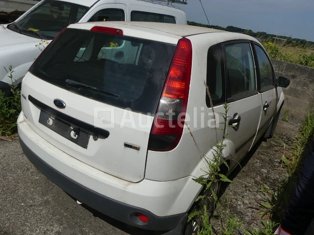 Ref:geregistreerd onder: spi-110 - ford fiesta car - afbeelding 8 van  25